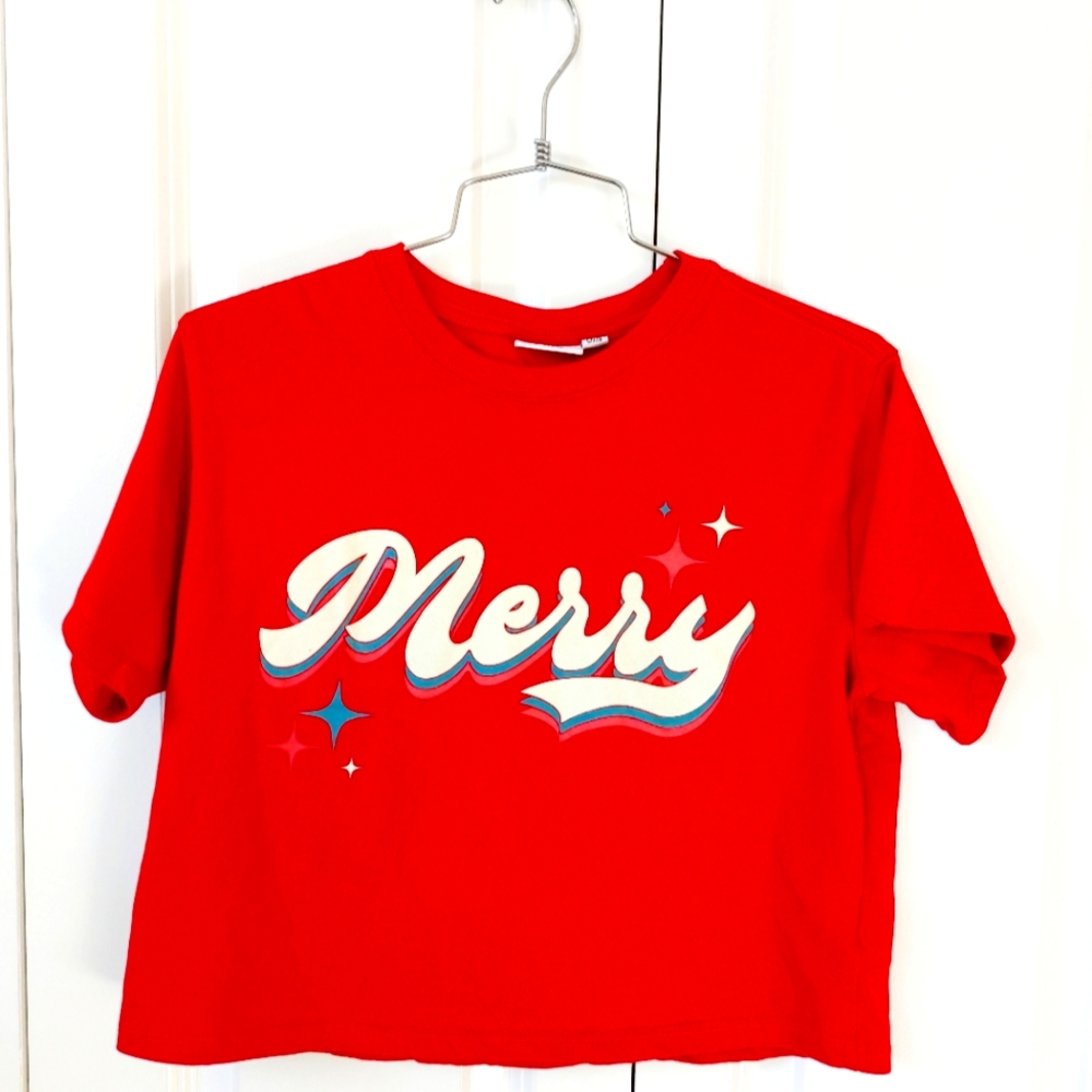 Merry Crop Top size small Christmas‎ holiday tshirt red